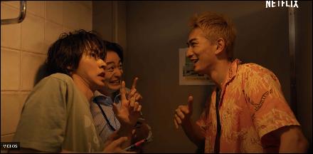 cadrs005 (1816x890, 99 kБ...)